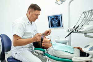 Головная боль от челюсти? Да, это — это ВНЧС. Узнайте подробности!